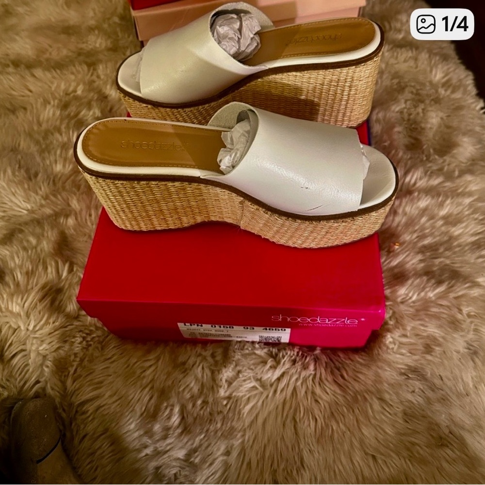 Shoe Dazzle Cream Wedge Sandals